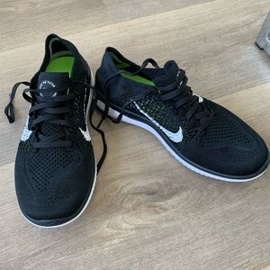Nike Womens Free RN Flyknit black US9 almost new!